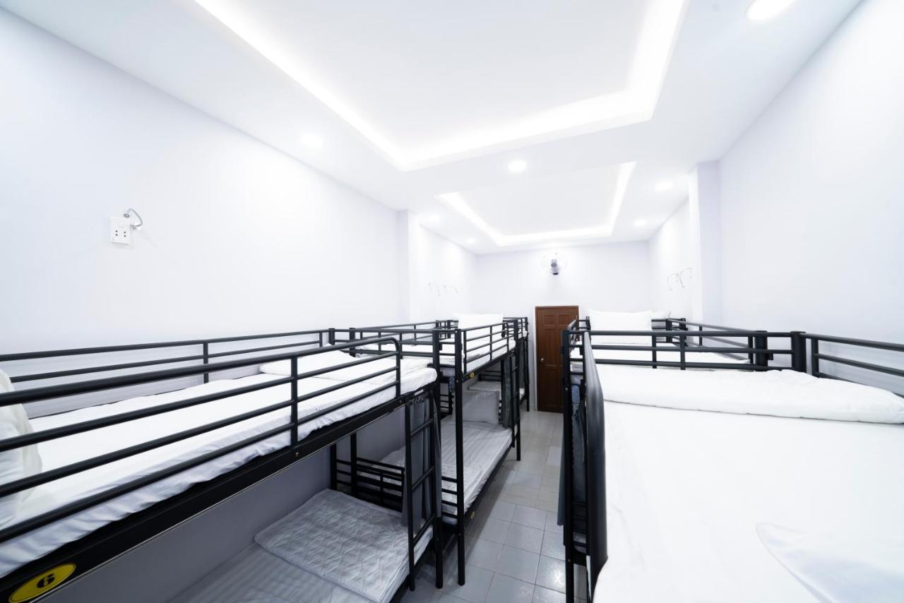 Saigon Center Hostel โฮจิมินห์ซิตี้ ภายนอก รูปภาพ